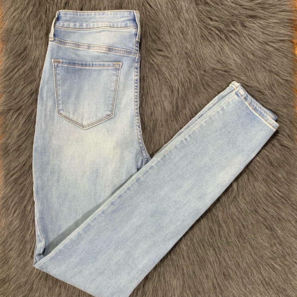 Old Navy High Rise Jeans NWT